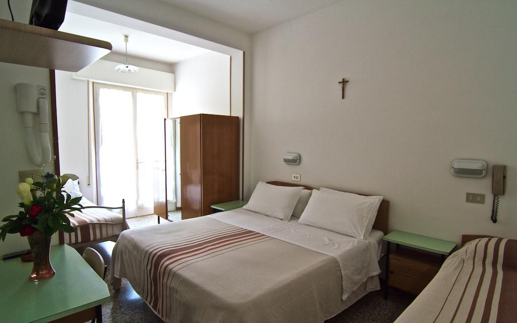 Hotel Villa Tua Riccione Room photo